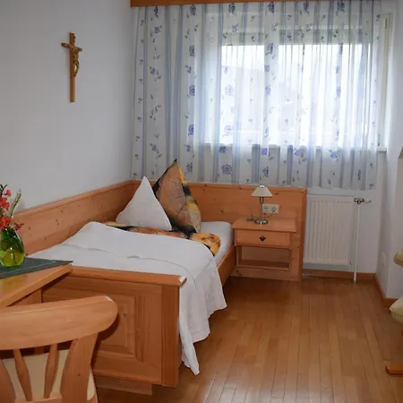 Fruehstueckspension Josefinum بيت ضيافة